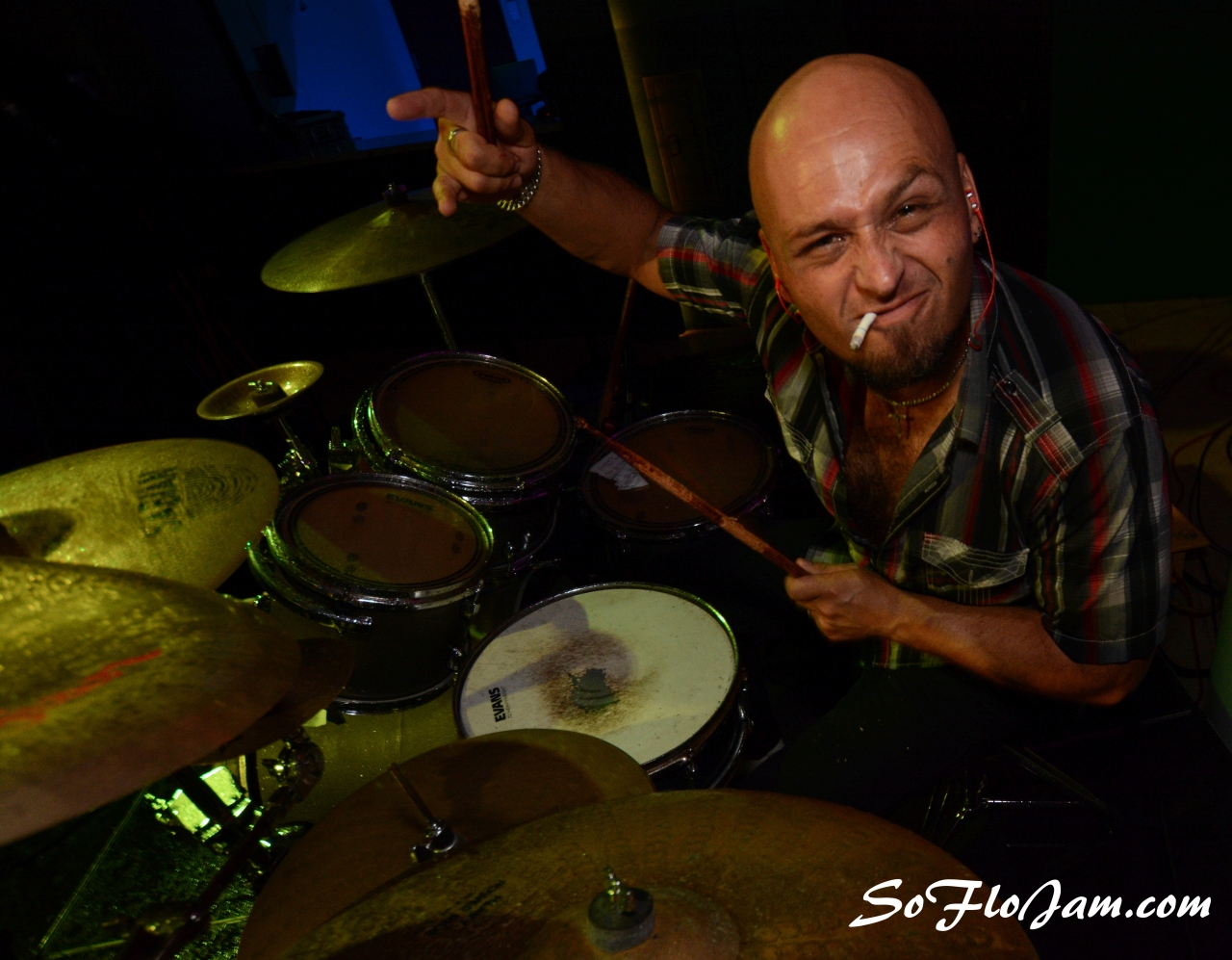 apache dragon burns up the roof bruno whyte 2021 10 16 band info venue ...